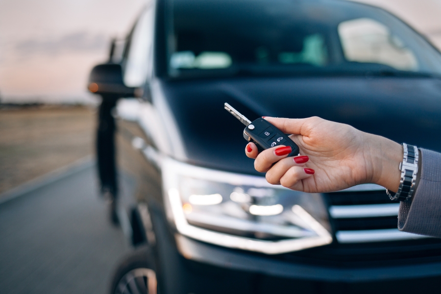 Jak szybko sprzedać samochód? Czy warto sprzedać auto do skupu?